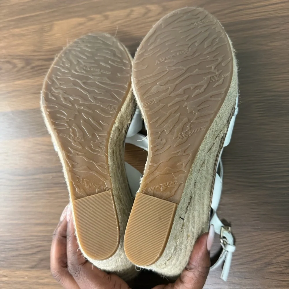 Anne Klein‎ Aktague Ivory Strappy Leather Wedge Espadrilles Size 8.5